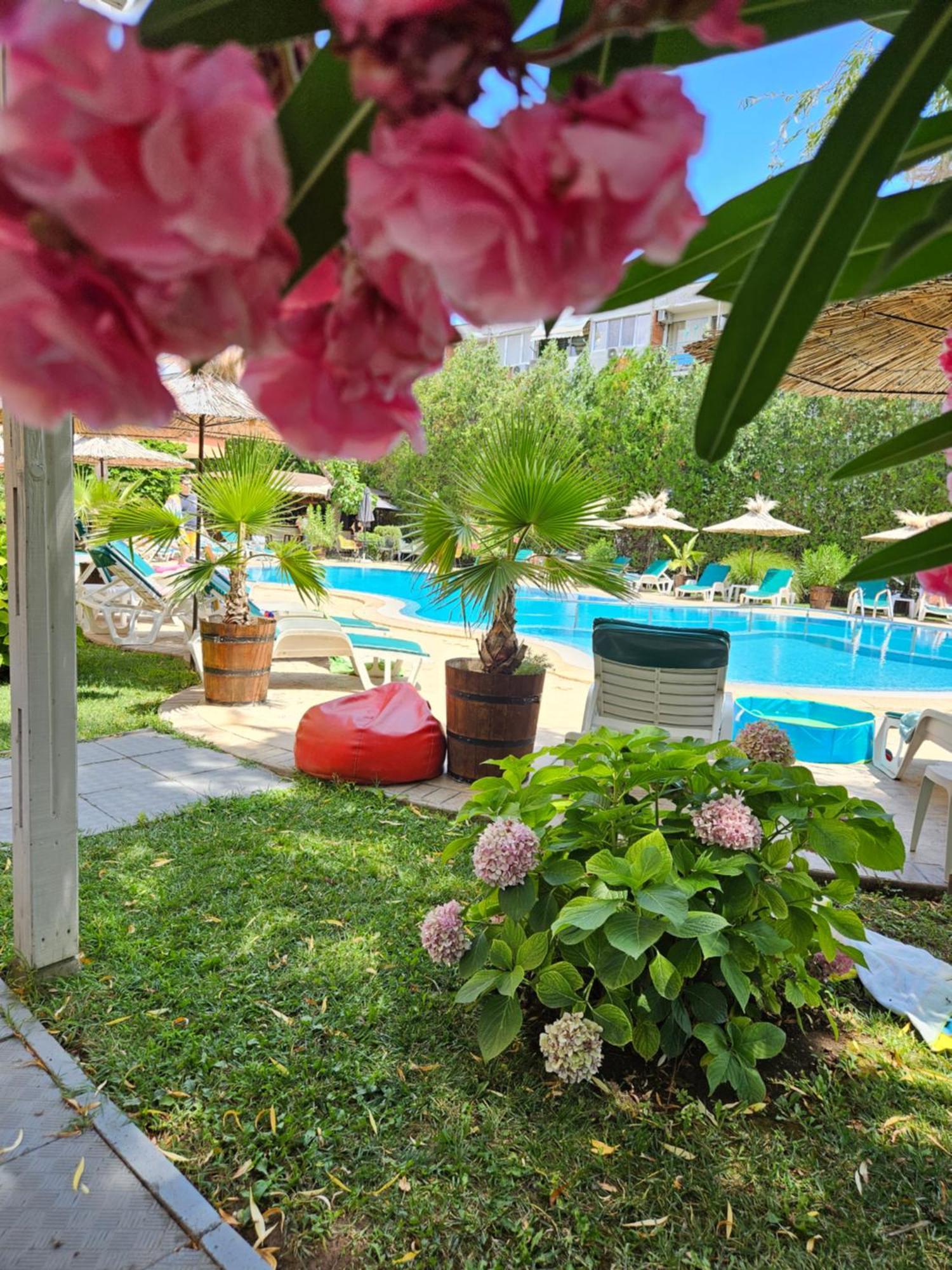 Hotel Liani Sunny Beach Esterno foto
