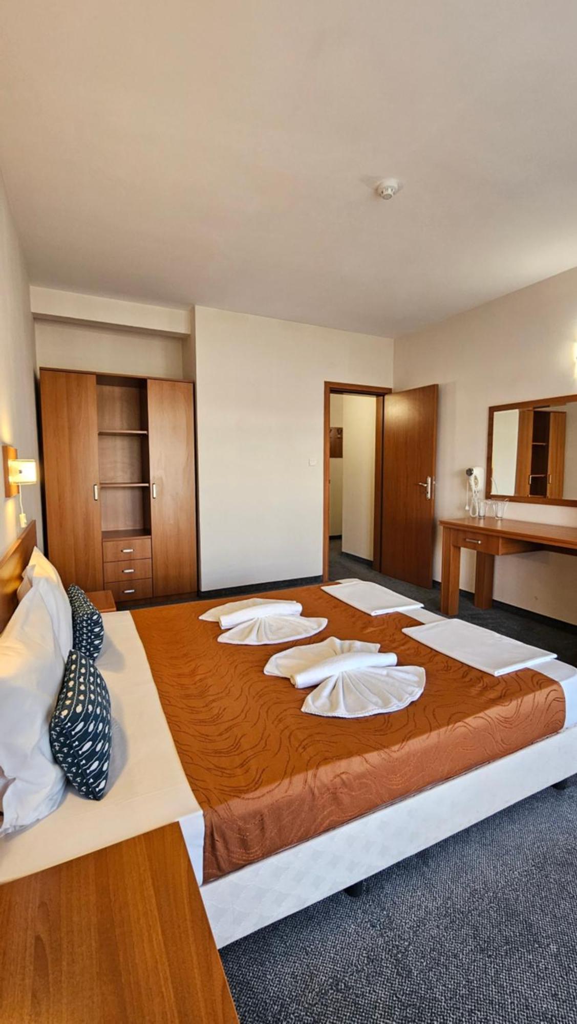 Hotel Liani Sunny Beach Esterno foto